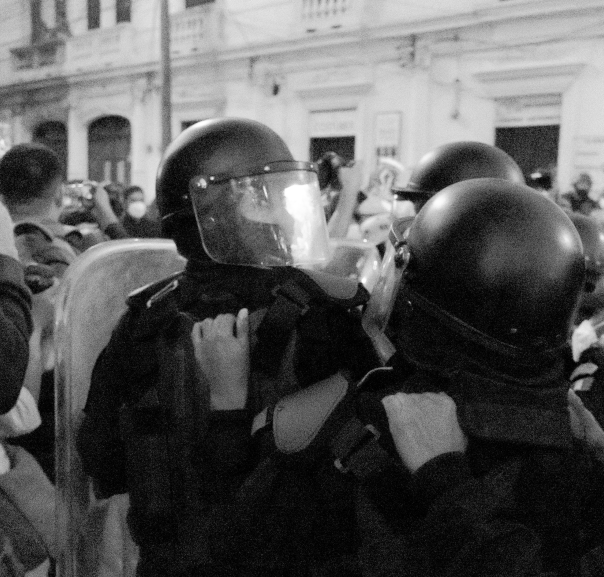 La unitat d’Espanya, `a qualsevol preu`